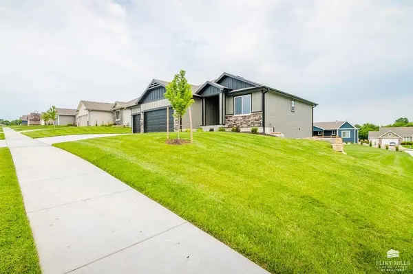 2000 Henry, Wamego, KS 66547