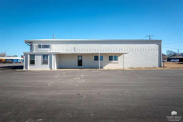 101 Randolph St., Randolph, KS 66554