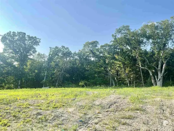 718 Fossilridge, Manhattan, KS 66503