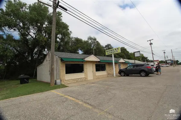 310 Grant Ave, Junction City, KS 66441