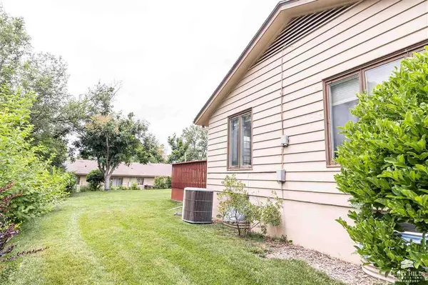 1427 Sunny Slope, Manhattan, KS 66502