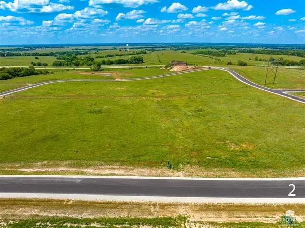 14223 Prairie Trail, Wamego, KS 66547