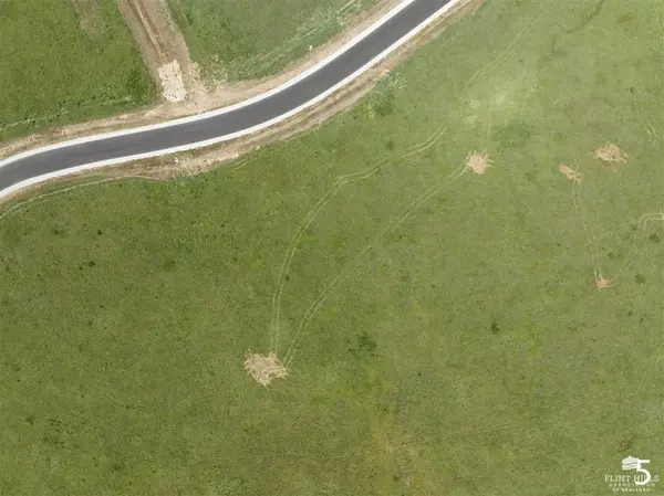 14373 Prairie Trail, Wamego, KS 66547