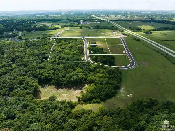 14578 Wildwood Circle, Wamego, KS 66547