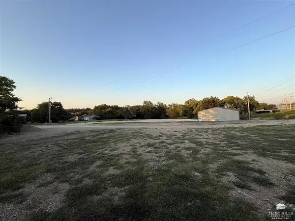 2500 K 18 HWY, Junction City, KS 66441