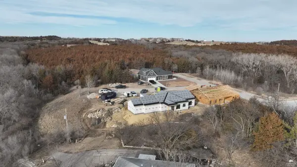 5409 Lansdowne CIR, Manhattan, KS 66503