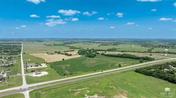 0000 Hwy 24, Wamego, KS 66547