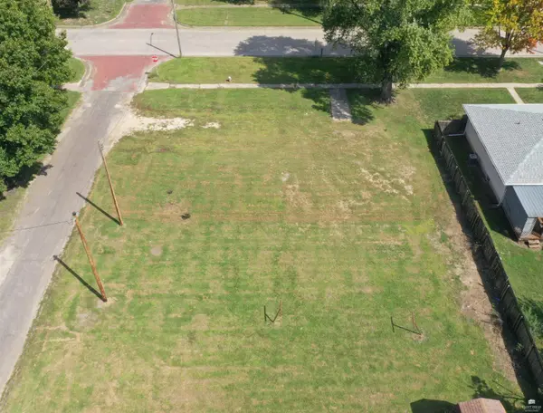 327 N Mission ST, Council Grove, KS 66846