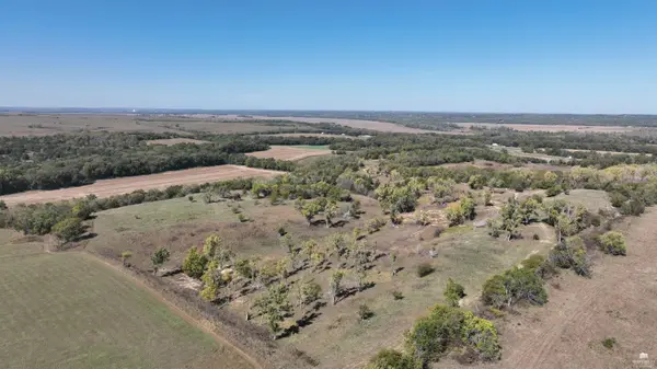0 Emmons Creek RD, Manhattan, KS 66502