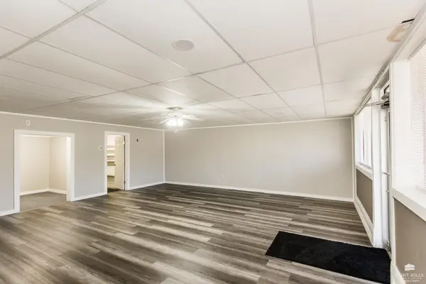 817 N Jefferson ST, Junction City, KS 66441