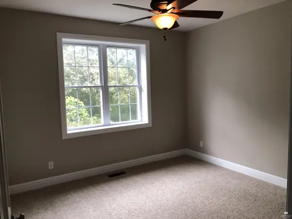2501 CandleCrest CIR, Manhattan, KS 66503