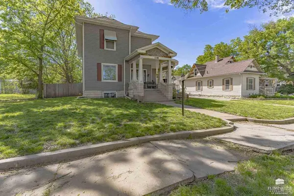 118 S Jefferson ST, Junction City, KS 66441