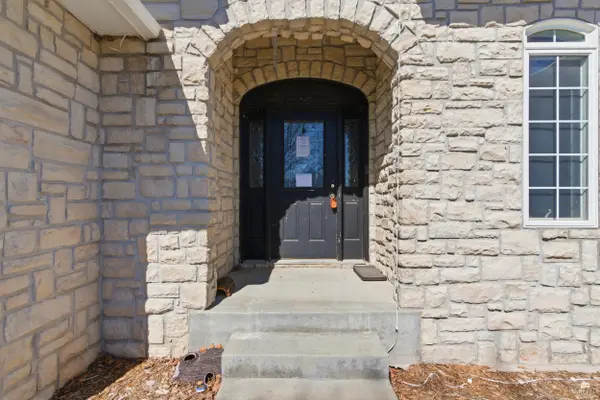 8739 William DR, Manhattan, KS 66502