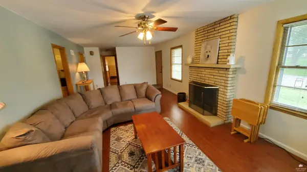125 Parkview DR, Junction City, KS 66441