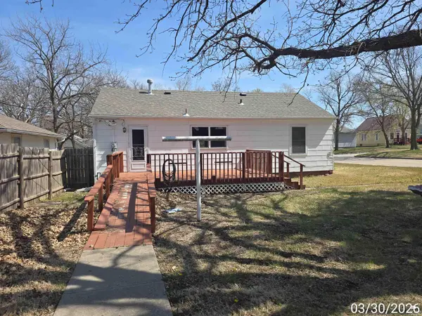 217 S E ST, Herington, KS 67449