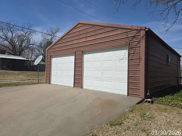 217 S E ST, Herington, KS 67449