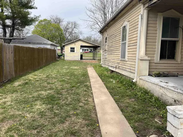 511 Mission ST, St. Marys, KS 66536