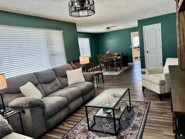 319 E Franklynn ST, Herington, KS 67449