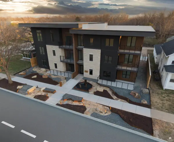 1207 Poyntz AVE #203, Manhattan, KS 66502