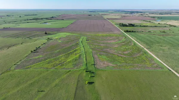 2345 S 2700 RD, Burdick, KS 66838