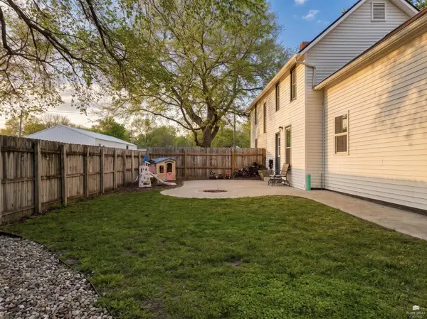 802 W Bertrand, St. Marys, KS 66536