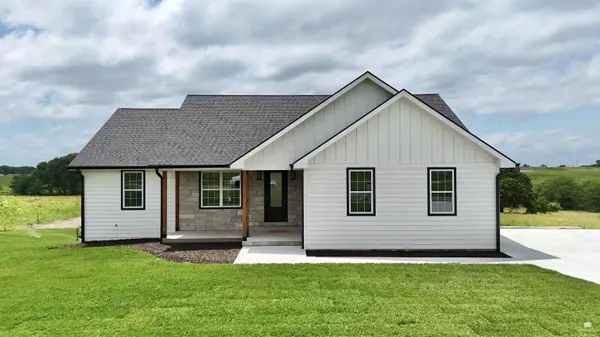 14290 Prairie Trail, Wamego, KS 66547