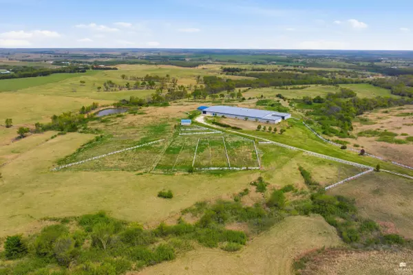 10465 Elizas RD, St. George, KS 66535