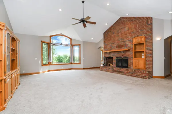 923 T AVE, Council Grove, KS 66846