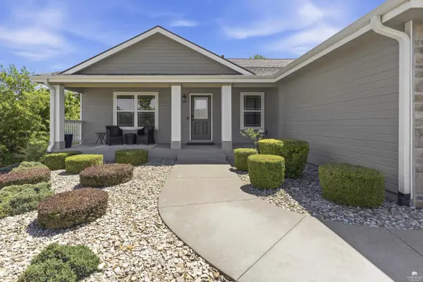 1033 Laussac DR, Manhattan, KS 66503