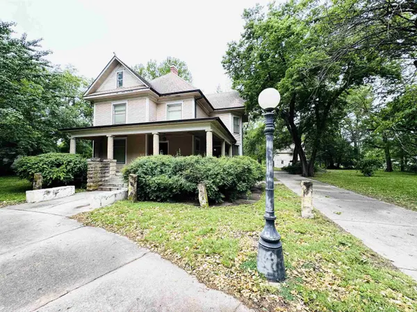 118 S Main, Morganville, KS 67468