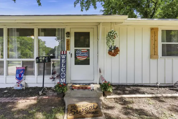 403 Arthur ST, Clay Center, KS 67432