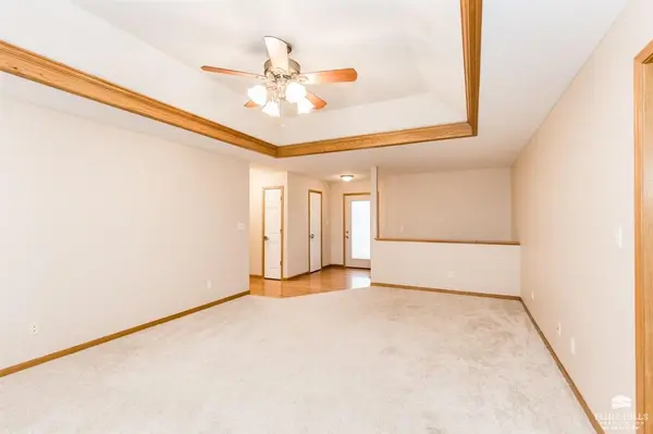 4193 Taneil DR, Manhattan, KS 66502
