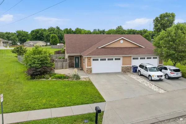2721 Buttonwood DR, Manhattan, KS 66502