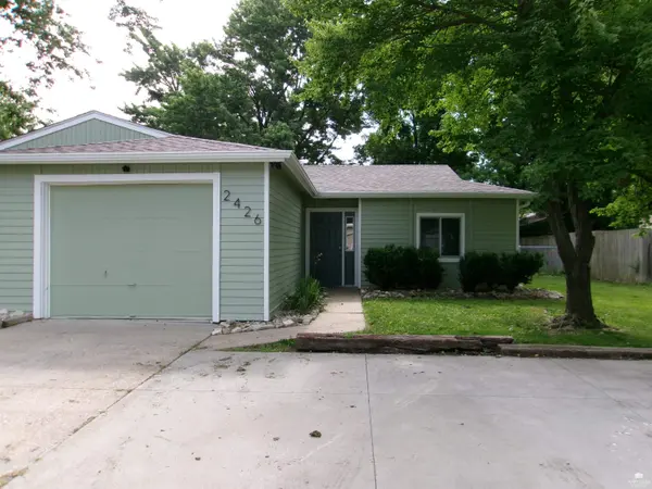2426 Galloway DR, Manhattan, KS 66502