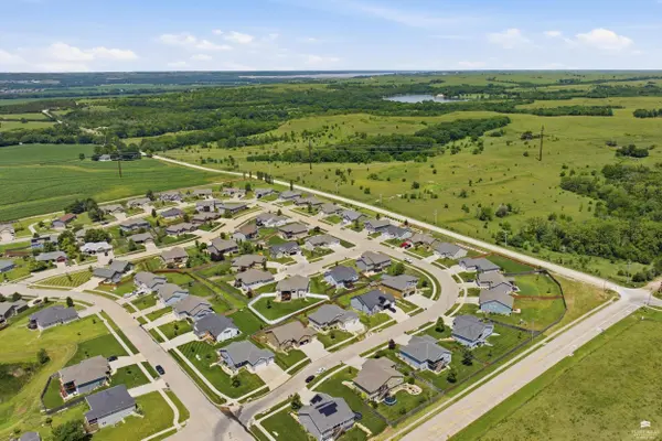 4754 Christine CIR, Manhattan, KS 66502