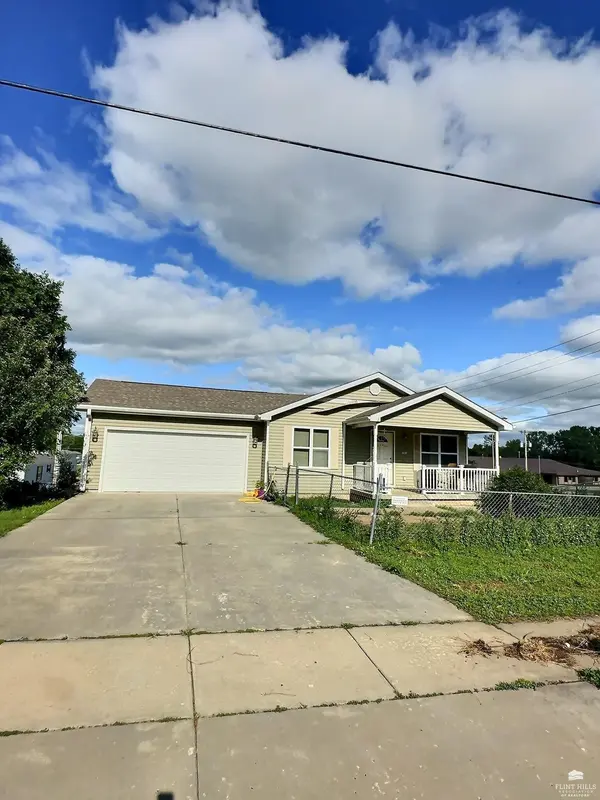1837 Elmdale AVE, Junction City, KS 66441