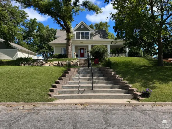 805 W 8th ST, Concordia, KS 66901