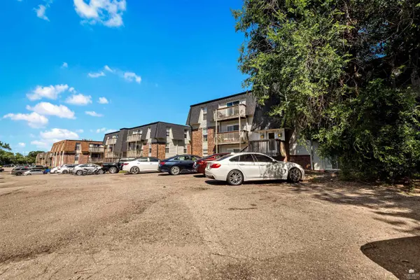 713 Dondee Dr., Manhattan, KS 66502