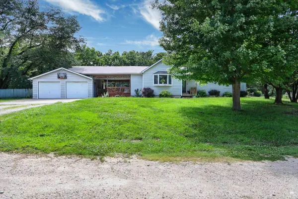 111 N 13th ST, Herington, KS 67449