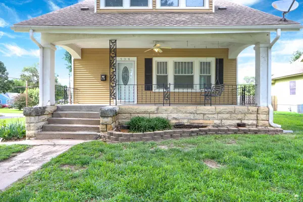 538 W Chestnut ST, Junction City, KS 66441