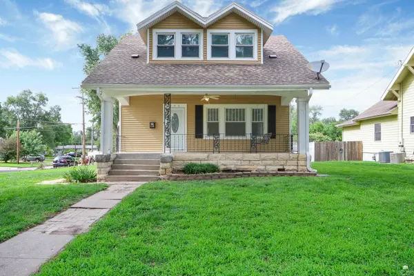 538 W Chestnut ST, Junction City, KS 66441