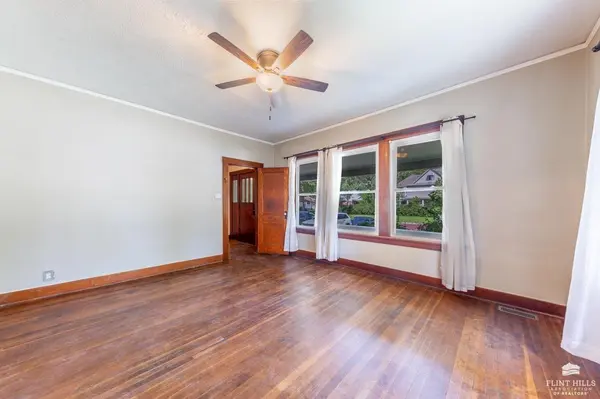 601 N Juliette AVE, Manhattan, KS 66502