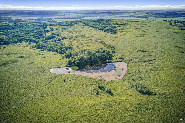 0000 Clarks Creek RD, Junction City, KS 66441