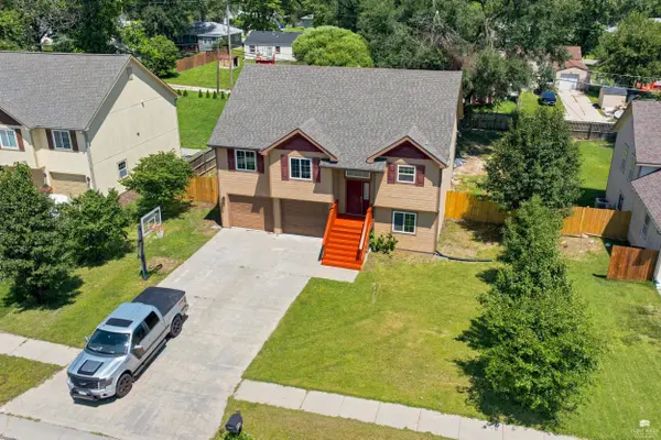 616 W Pine ST, Junction City, KS 66441