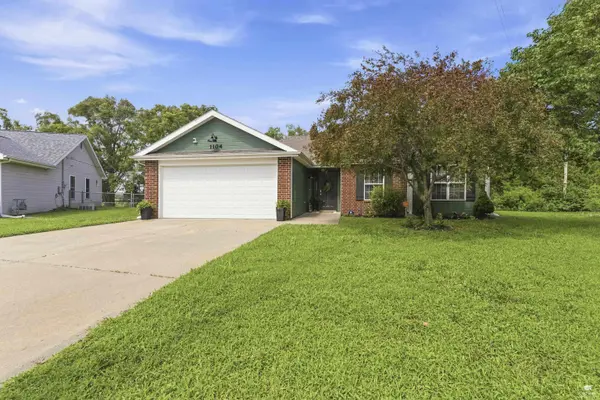 1104 Marshall CIR, Junction City, KS 66441