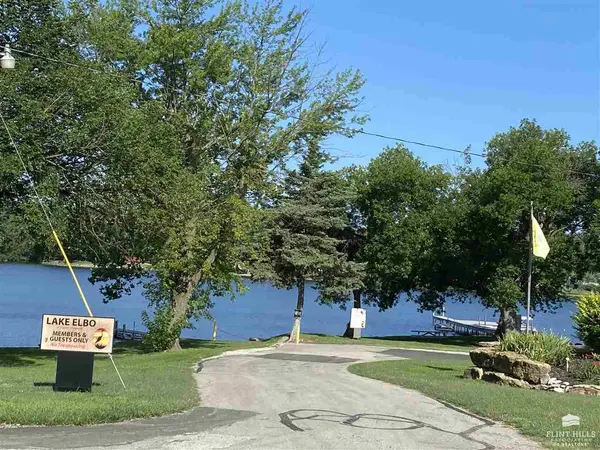 00000 Elbo Bluff DR, Manhattan, KS 66502