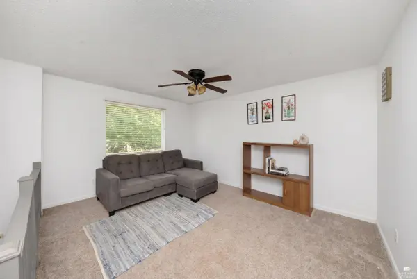 610 Knollwood ST, Wakefield, KS 67487