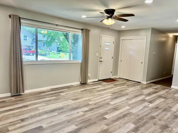 516 Hillside ST, Abilene, KS 67410
