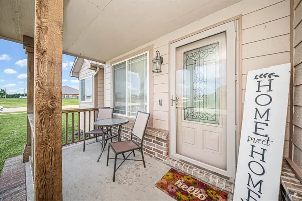 1901 Southwind CT, Junction City, KS 66441