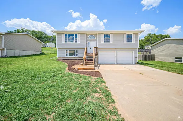 612 Jerry DR, Grandview Plaza, KS 66441